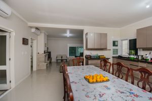 Image 21 - 219885