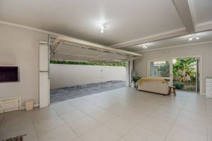 Image 28 - 219885