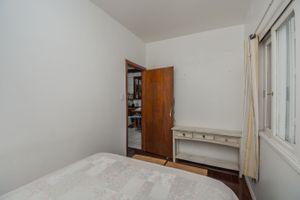 Image 10 - 219898