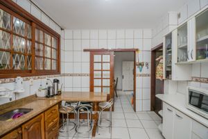 Image 31 - 219898