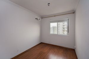 Image 13 - 219943