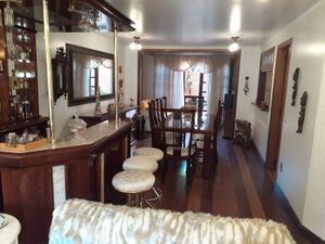 Image 8 - 219948