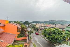 Image 36 - 220005