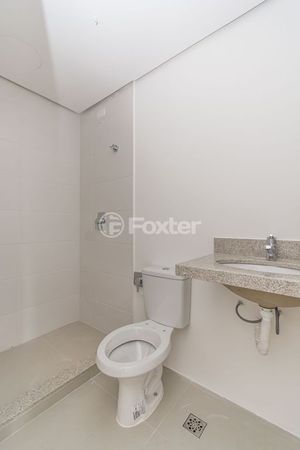 Image 33 - 220020
