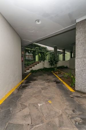 Image 20 - 220048