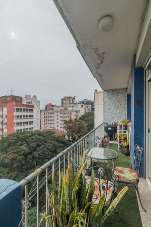 Image 11 - 220071