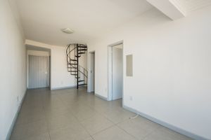 Image 4 - 220084