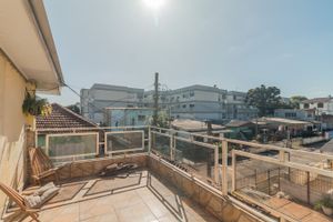 Image 34 - 220246
