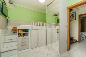 Image 17 - 220294