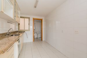 Image 25 - 220304