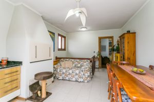 Image 19 - 220311