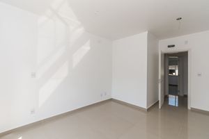 Image 15 - 220368