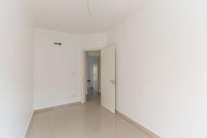 Image 30 - 220371