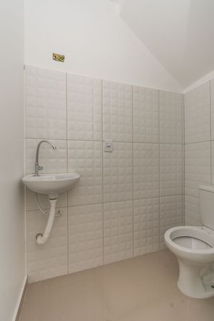 Image 33 - 220371
