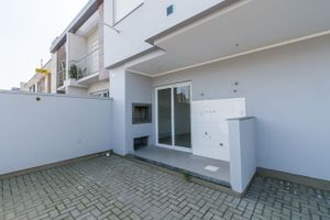 Image 6 - 220376