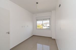 Image 11 - 220376