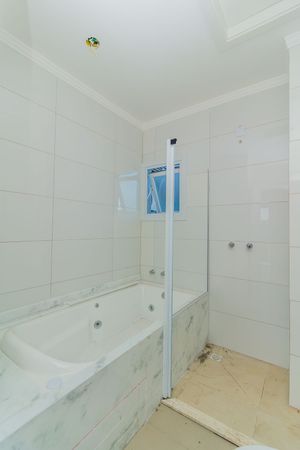 Image 31 - 220377