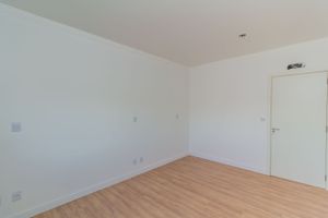 Image 38 - 220377