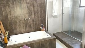 Image 19 - 220393