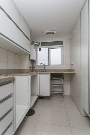 Image 22 - 220468