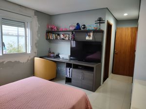 Image 18 - 220557