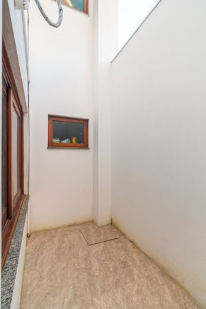 Image 32 - 220641