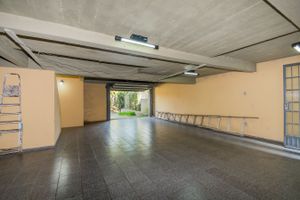 Image 44 - 220724