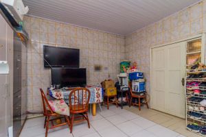 Image 32 - 220747