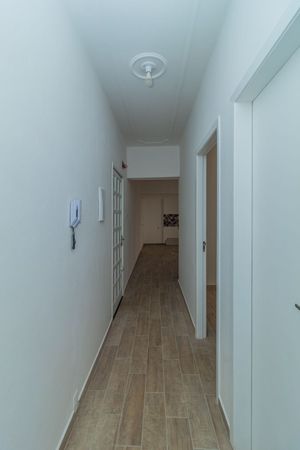 Image 7 - 220755