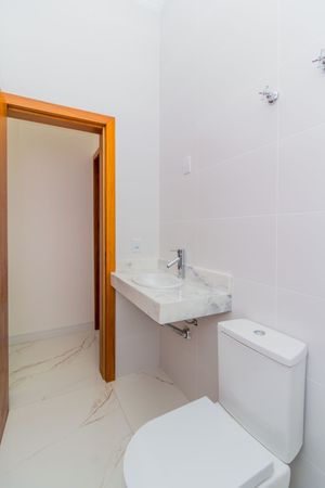 Image 35 - 220824