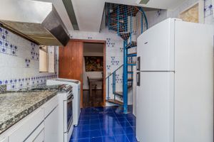 Image 10 - 220829