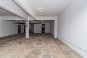 Image 34 - 220829