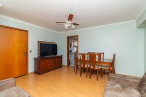 Image 1 - 221033