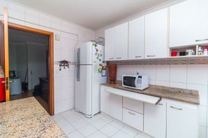 Image 21 - 221033
