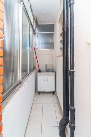 Image 30 - 221218