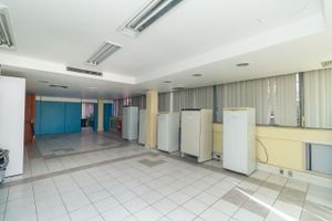 Image 48 - 221238