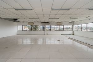 Image 6 - 221241