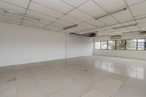 Image 7 - 221241