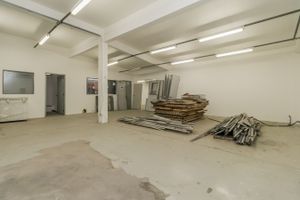 Image 30 - 221241