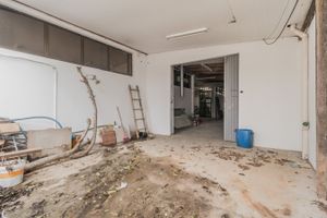 Image 46 - 221241