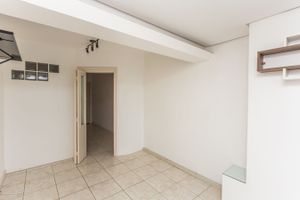 Image 3 - 221312
