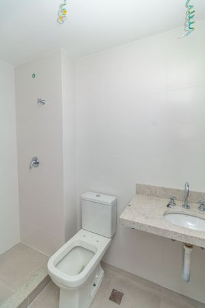 Image 17 - 221323
