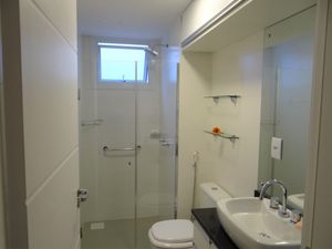 Image 9 - 221383