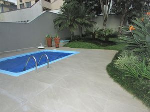 Image 19 - 221445