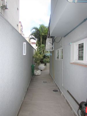 Image 20 - 221445