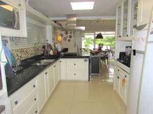 Image 28 - 221445