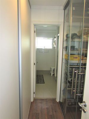 Image 37 - 221445