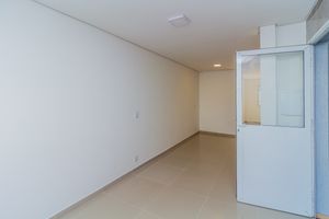 Image 36 - 221448