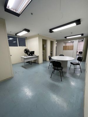 Image 14 - 221580