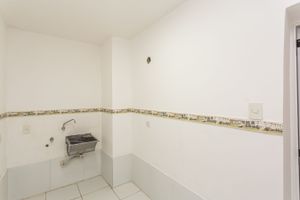 Image 39 - 221609